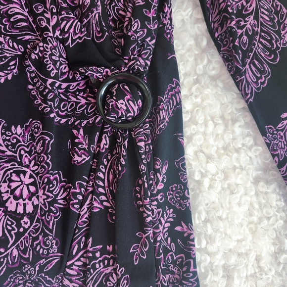 Laura Plus Chic Paisley Purple Blouse with Feminine Silhouette Sz 1X Y2k Flowy - Picture 6 of 8